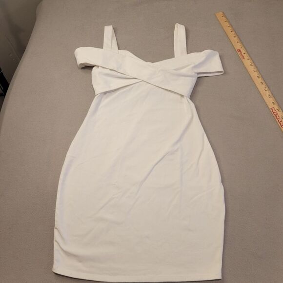 Revolve By the Way White Cold Shoulder Mini Dress XS - Picture 2 of 8